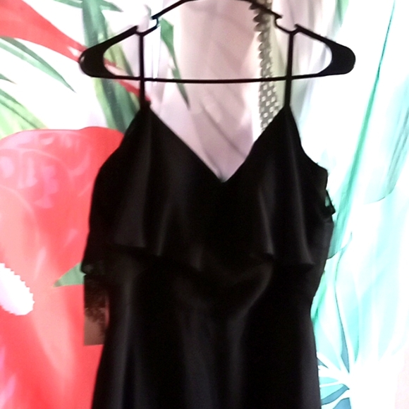 Gown - Picture 2 of 3